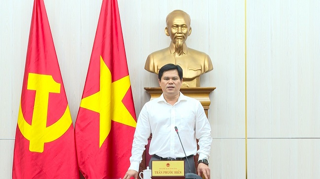 Phó Chủ tịch UBND tỉnh Trần Phước Hiền họp chỉ đạo thực hiện dự án đường Hoàng Sa- Dốc Sỏi